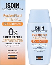 Mineralny fluid przeciwsłoneczny SPF50 - Isdin Fusion Fluid Mineral — Zdjęcie N2