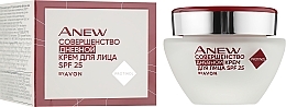 PRZECENA! Rewitalizujący krem do twarzy na dzień - Avon Anew Reversalist Day With Protinol Cream SPF 25 * — Zdjęcie N4