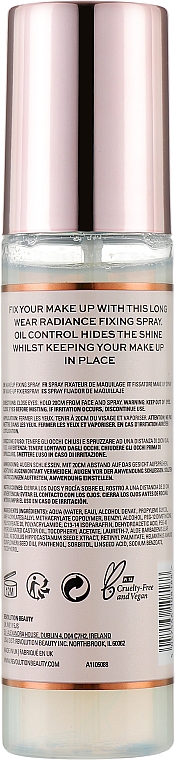 Nawilżający i rozświetlający spray utrwalający - Makeup Revolution Hydrate & Fix Setting Spray — Zdjęcie N2