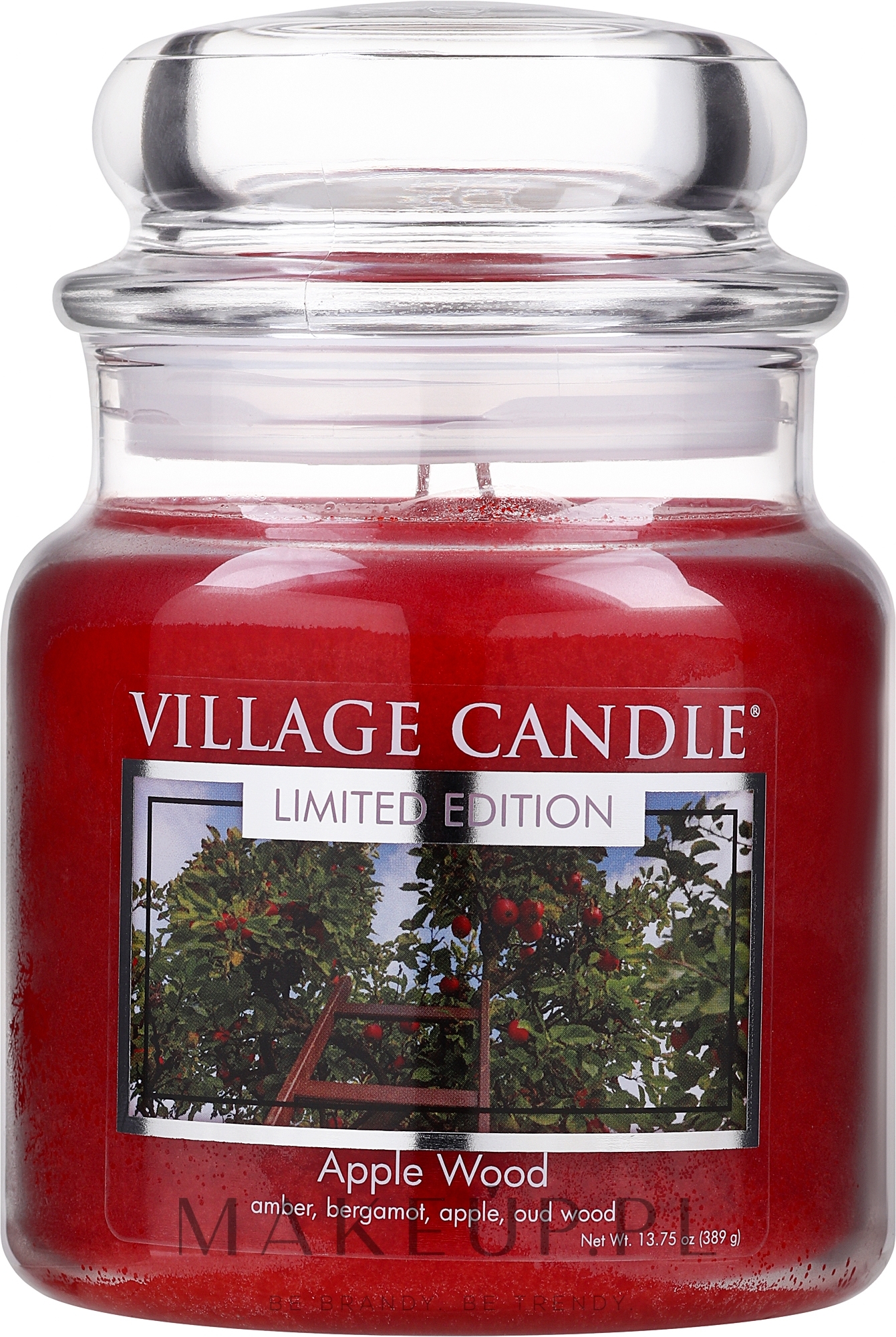 Świeca zapachowa w słoiku Apple Wood - Village Candle Apple Wood — Zdjęcie 389 g