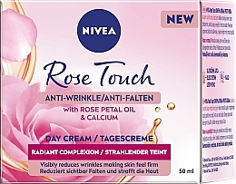 Przeciwstarzeniowy krem do twarzy na dzień - Nivea Rose Touch Day Cream — Zdjęcie N3