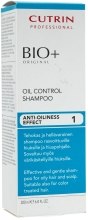 Kup Oczyszczający szampon do tłustych włosów i skóry głowy - Cutrin BIO+ Oil Control Shampoo Anti-Oilness Effect 1