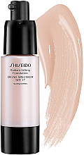 Kup PRZECENA! Podkład rozświetlająco-liftingujący - Shiseido Radiant Lifting Foundation Broad Spectrum SPF 17 *