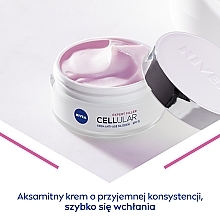 PRZECENA! Krem Anti-Age na dzień - NIVEA Cellular Anti-Age Skin Rejuvenation Day Cream * — Zdjęcie N4