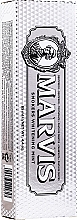 Pasta do zębów Wybielająca mięta dla palaczy - Marvis Smokers Whitening Mint — Zdjęcie N2