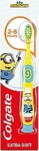 Kup Ekstramiękka szczoteczka do zębów dla dzieci 2-6 lat, Minionki, żółto-niebieska - Colgate Smiles Kids Extra Soft