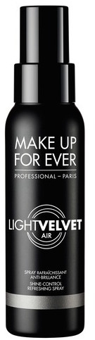 Odświeżający spray utrwalający makijaż - Make Up For Ever Light Velvet Air Shine-Control Refreshing Spray — Zdjęcie N1