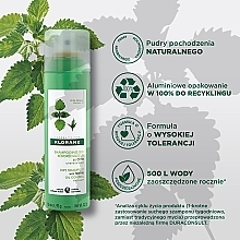 Seboregulujący szampon suchy z wyciągiem z pokrzywy - Klorane Nettle Sebo-Regulating Dry Shampoo For Oily Hair — Zdjęcie N5