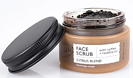 Kawowy peeling do twarzy - UpCircle Face Scrub Citrus Blend with Coffee + Rosehip Oil Travel Size (mini) — Zdjęcie N3