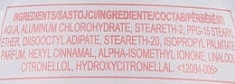 Avon Celebre Roll-On Antiperspirant Deodorant - Dezodorant antyperspiracyjny w kulce — Zdjęcie N2
