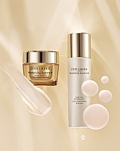 Wielofunkcyjny balsam do twarzy - Estee Lauder Revitalizing Supreme + Radiance Power Soft Milky Lotion — Zdjęcie N2