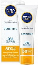 Ochronny krem do twarzy z filtrem SPF 50 - NIVEA SUN Facial Sensitive Cream — Zdjęcie N1
