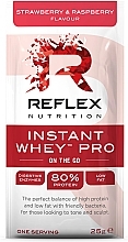 Kup Suplement diety Białko o smaku truskawkowo-malinowym w saszetce - Reflex Nutrition Instant Whey Pro Strawberry & Raspberry