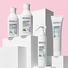 Lekki koncentrat w sprayu do włosów - Redken Acidic Bonding Concentrate — Zdjęcie N3