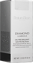 PRZECENA! Nawilżający przeciwsłoneczny krem do twarzy SPF 50/PA + + + - Natura Bissé Diamond White Oil Free Brilliant Protection * — Zdjęcie N5