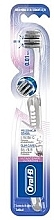 Szczoteczka do zębów 0,01 mm - Oral-B Ultra Thin Toothbrush Silver — Zdjęcie N1