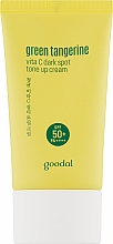 Kup Rozjaśniający krem przeciwsłoneczny - Goodal Green Tangerine Vita C Dark Spot Tone Up Cream SPF 50+ PA++++