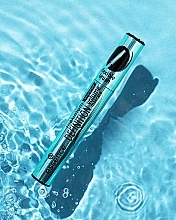 Wodoodporny tusz zwiększający objętość rzęs - Essence Maximum Definition Waterproof Mascara — Zdjęcie N5
