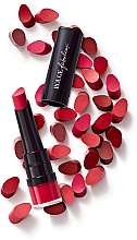 Metaliczna szminka do ust - Bourjois Rouge Fabuleux Lipstick — Zdjęcie N8