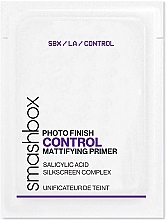 PREZENT! Matujący podkład do twarzy - Smashbox Photo Finish Control Mattifying Face Primer (próbka) — Zdjęcie N1