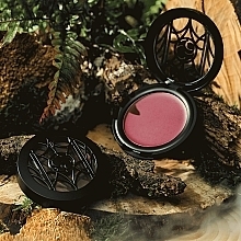 Kremowy róż do policzków - Catrice Mystic Forest Cream Blush — Zdjęcie N5