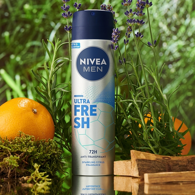 Antyperspirant w sprayu dla mężczyzn - Nivea Men Ultra Fresh Limited Football Edition — Zdjęcie N3
