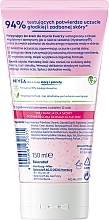 Pielęgnujący żel-krem do mycia twarzy do cery suchej i wrażliwej - NIVEA Visage Cleansing Soft Cream Gel — Zdjęcie N2