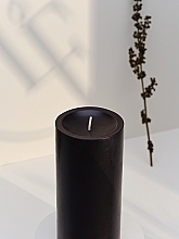Świeca cylindryczna, średnica 7 cm, wysokość 15 cm - Bougies La Francaise Cylindre Candle Black — Zdjęcie N2