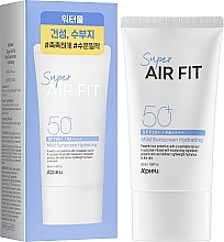 PRZECENA! Krem nawilżający do twarzy z filtrem przeciwsłonecznym - A'Pieu Super Air Fit Mild Sunscreen Hydrating SPF50+ PA + + + + * — Zdjęcie N2