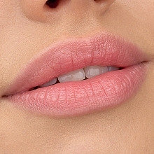 Pomadka do ust - Essence Lipstick Electric Glow Color Changing  — Zdjęcie N5