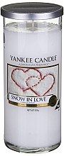 Świeca zapachowa pilar Zimowa miłość - Yankee Candle Snow In Love — Zdjęcie N4