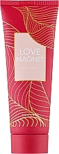 Kup Krem do rąk o aromacie kwiatu wiśni - Oriflame Love Magnet Hand Cream