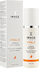 Nawilżające mleczko oczyszczające z witaminą C - Image Skincare Vital C Hydrating Facial Cleanser — Zdjęcie N2