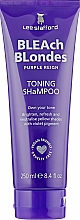Kup Szampon koloryzujący do włosów rozjaśnianych - Lee Stafford Bleach Blonde Toning Shampoo