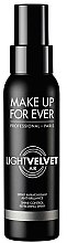 Kup Odświeżający spray utrwalający makijaż - Make Up For Ever Light Velvet Air Shine-Control Refreshing Spray