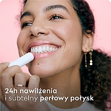 Pielęgnująca pomadka do ust - NIVEA Pearly Shine — Zdjęcie N6