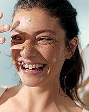 Peeling złuszczający na noc - NIVEA Derma Skin Clear — Zdjęcie N6