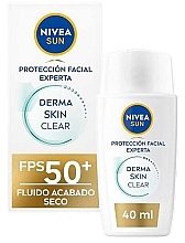 Fluid przeciwsłoneczny do twarzy SPF 50+ - NIVEA Sun Derma Skin Clear — Zdjęcie N1