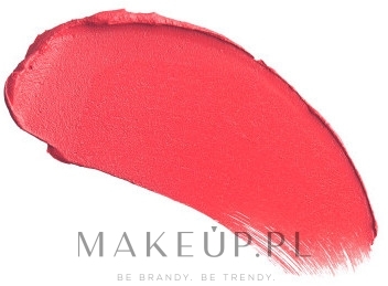 Szminka - Charlotte Tilbury Matte Revolution Hot Lips Lipstick — Zdjęcie Miranda May