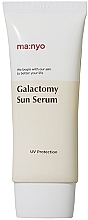 Kup Nawilżające serum przeciwsłoneczne do twarzy SPF 50 - Manyo Galactomy Moisture Sun Serum SPF 50 