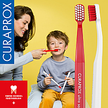Zestaw szczoteczek do zębów, bardzo miękkie - Curaprox Kids Swiss School Toothbrush — Zdjęcie N2