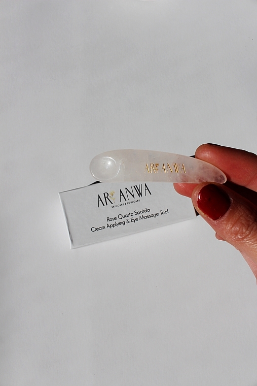 Kwarcowy masażer do twarzy - ARI ANWA Skincare Rose Quartz Wing — Zdjęcie N4
