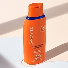 Wodoodporne mleczko do ciała z filtrem przeciwsłonecznym - Lancaster Sun Beauty Sublime Tan Body Milk SPF30 — Zdjęcie N6