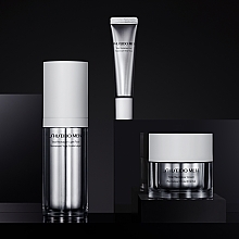 Odmładzający fluid do twarzy - Shiseido Men Total Revitalizer Light Fluid — Zdjęcie N7