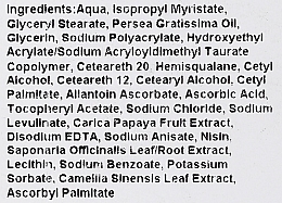 Rozjaśniający peeling przeciwstarzeniowy z kwasem askorbinowym pH 4,5 - Chantarelle Agemelan Holistic Ascorbic Enzyme Peeling pH 4.5 — Zdjęcie N3