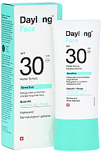 Kup Przeciwsłoneczny żel-fluid do twarzy SPF 30 - Daylong Ultra Face SPF30 Gel Fluid