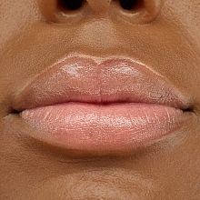 Błyszczyk do ust - Catrice Melting Kiss Gloss Stick — Zdjęcie N3