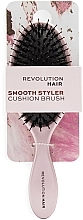 Szczotka do włosów z podkładką, różowe złoto - Revolution Haircare Smooth Styler Cushion Hairbrush — Zdjęcie N4