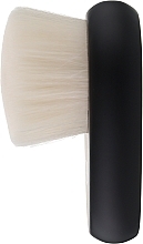 PRZECENA! Pełnokryjący pędzel kabuki - Dior Backstage Face Brush 18 * — Zdjęcie N2