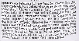Dezodorant w kulce z organicznym olejem kokosowym do skóry suchej i wrażliwej - Dr.Organic Virgin Coconut Oil Deodorant — Zdjęcie N3